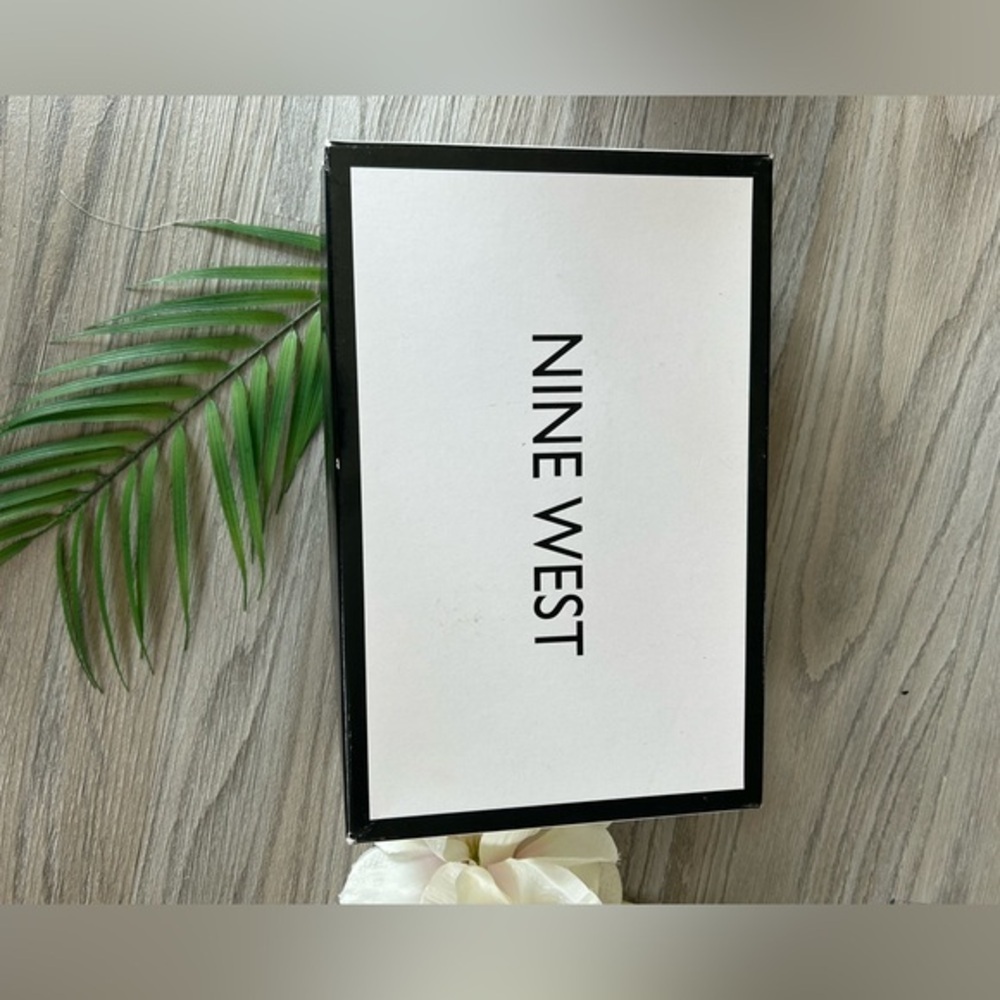 ✨NEW Nine West Black Women's Ankle Strap drop wedge Sandals 8.5 - Picture 10 of 10